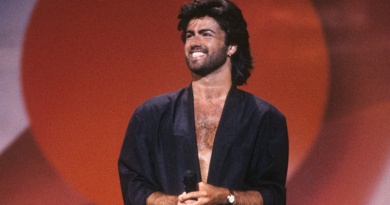 George Michael gets his second solo No.1 with “A Different Corner” in 1986