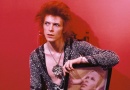 David Bowie scores his first U.K No.1 in 1975 rehashing “Space Oddity”